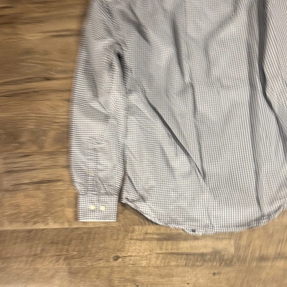 Banana Republic Slimfit Gray Blue and White Checkered Shirt - Size S